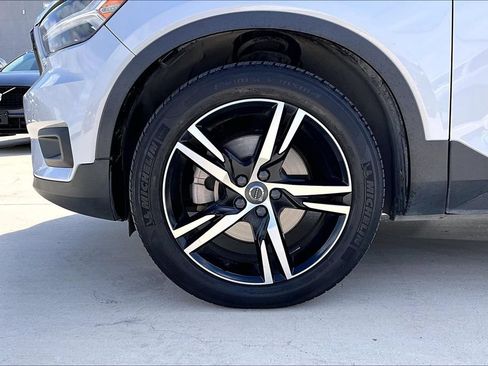 Used 2020 Volvo XC40 T5 R-Design AWD/4WD image 10