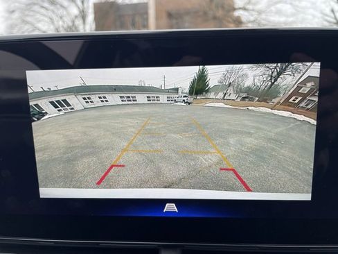 Used 2025 Chevrolet Trax RS w/ Driver Confidence Package image 29