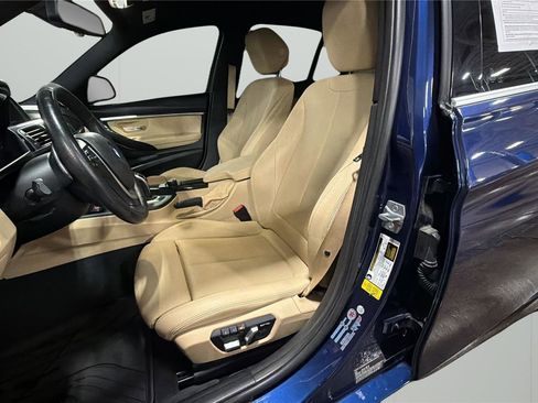 Used 2018 BMW 330i Sedan w/ Convenience Package RWD image 10