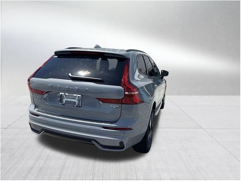 New 2025 Volvo XC60 T8 Plus w/ Protection Package Premier image 4