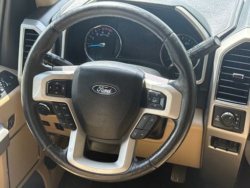 Used 2019 Ford F250 Lariat w/ Lariat Ultimate Package AWD/4WD image 13