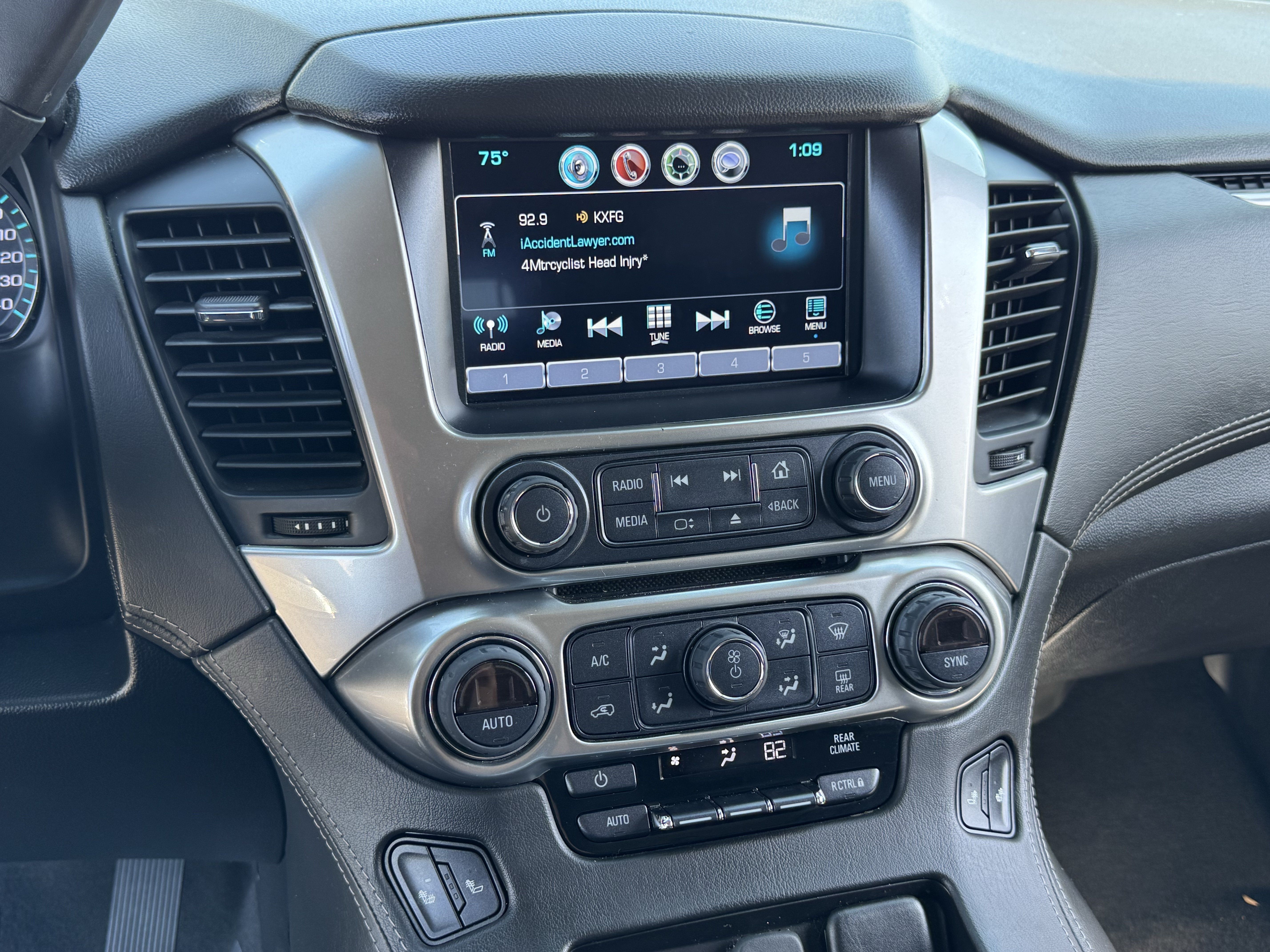 Used 2020 Chevrolet Tahoe LT AWD/4WD image 23