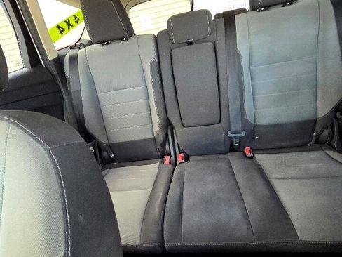Used 2016 Ford Escape SE image 28