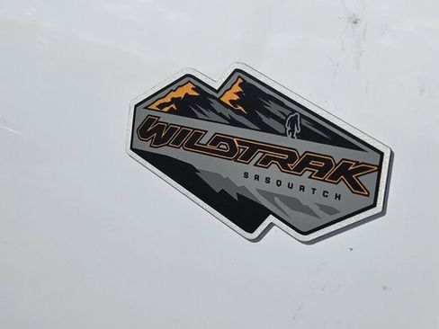 Certified 2024 Ford Bronco Wildtrak image 10