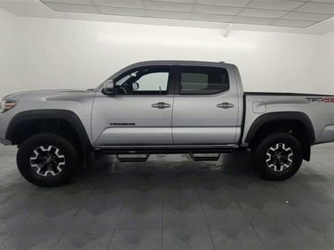 Used 2023 Toyota Tacoma TRD Off-Road image 5