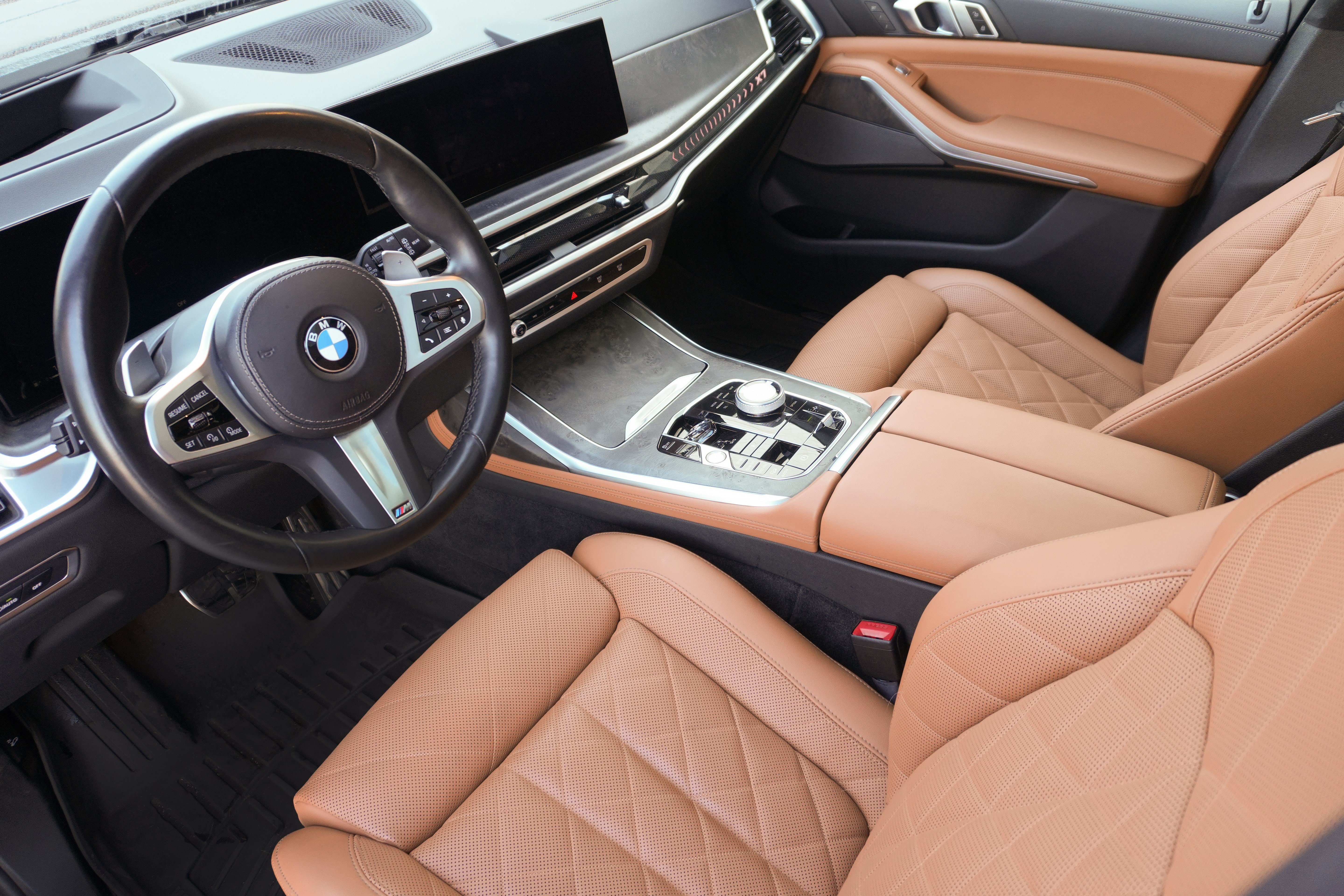 Certified 2024 BMW X7 xDrive40i w/ M Sport Package AWD/4WD image 10
