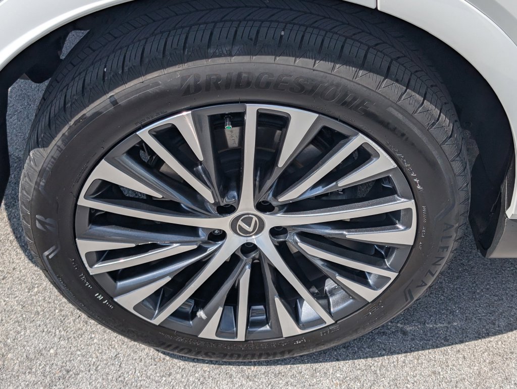 Used 2025 Lexus RX 350 Premium Plus w/ Accessory Package (Z1) FWD image 24