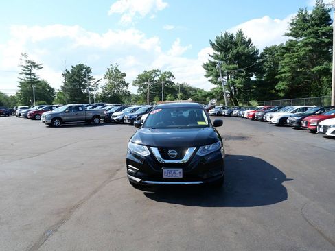 Used 2018 Nissan Rogue S AWD/4WD image 3