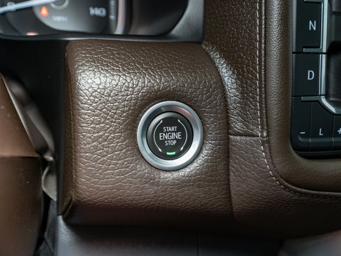 Used 2021 GMC Yukon Denali w/ Denali Ultimate Package image 33