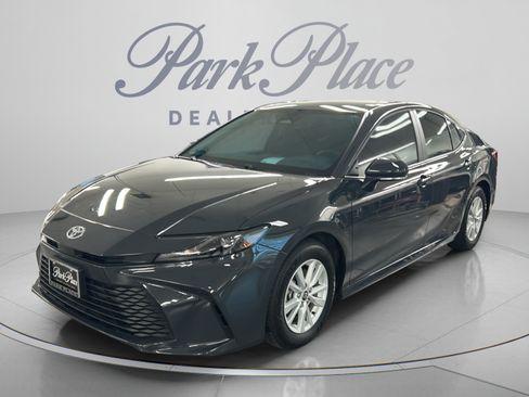 Used 2026 Toyota Camry LE FWD image 1