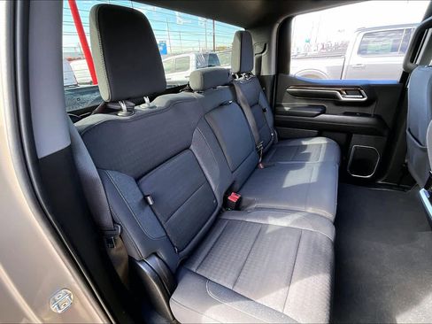 Used 2022 GMC Sierra 1500 Elevation image 19