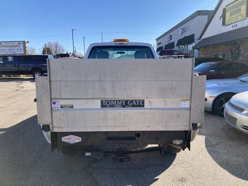 Used 2015 Ford F250 XL w/ XL Appearance Package image 4