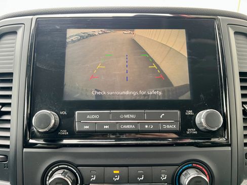 Used 2021 Nissan Titan S w/ S Utility Package image 21