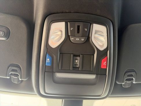 Used 2022 RAM 1500 Big Horn AWD/4WD image 19