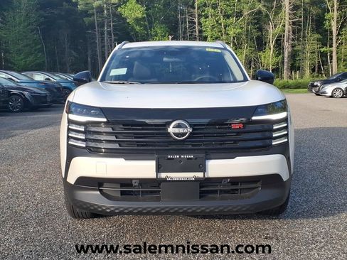 New 2026 Nissan Kicks SR w/ SR Premium Package AWD/4WD image 2