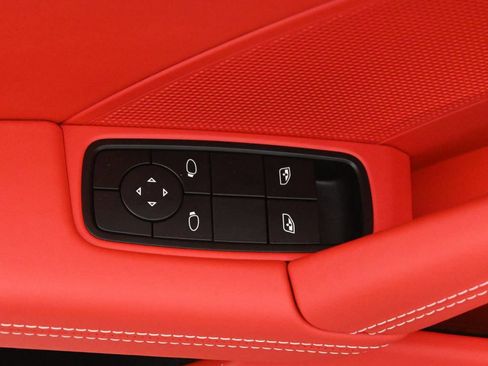 Used 2024 Porsche 911 GT3 RWD image 31