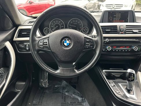 Used 2015 BMW 320i Sedan RWD image 16