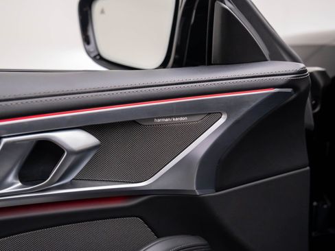 Used 2025 BMW M850i xDrive Coupe image 15