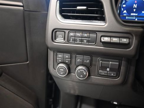 Used 2023 Chevrolet Tahoe High Country AWD/4WD image 28