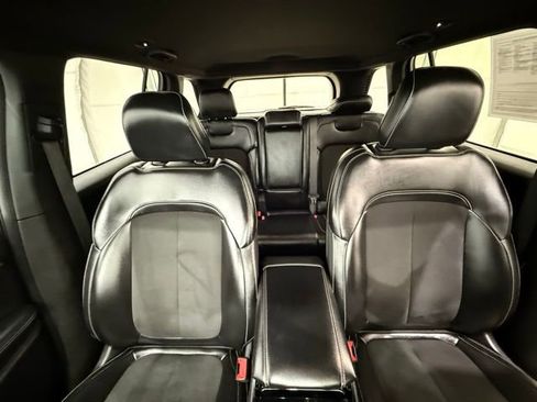 Used 2023 Jeep Grand Cherokee Altitude image 28