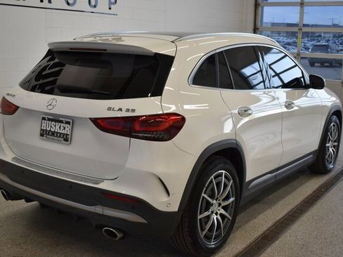 Used 2022 Mercedes-Benz GLA 35 AMG 4MATIC image 4