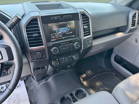 Used 2015 Ford F150 XLT w/ Equipment Group 302A Luxury AWD/4WD image 26