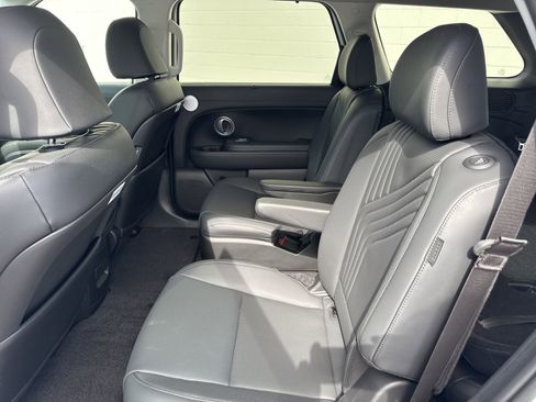 Used 2026 Hyundai Palisade FWD Hybrid image 18