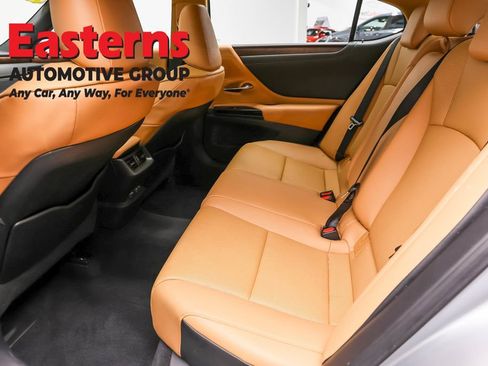 Used 2022 Lexus ES 350 w/ Premium Package FWD image 20