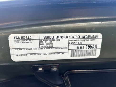 Used 2023 Jeep Wrangler Unlimited Sahara w/ Cold Weather Group AWD/4WD image 8