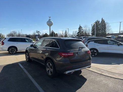 Used 2018 Mercedes-Benz GLC 300 4MATIC image 4