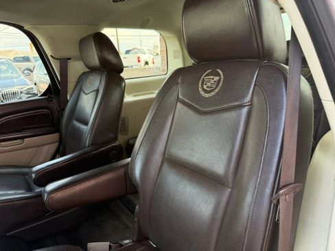 Used 2013 Cadillac Escalade Platinum AWD/4WD image 45