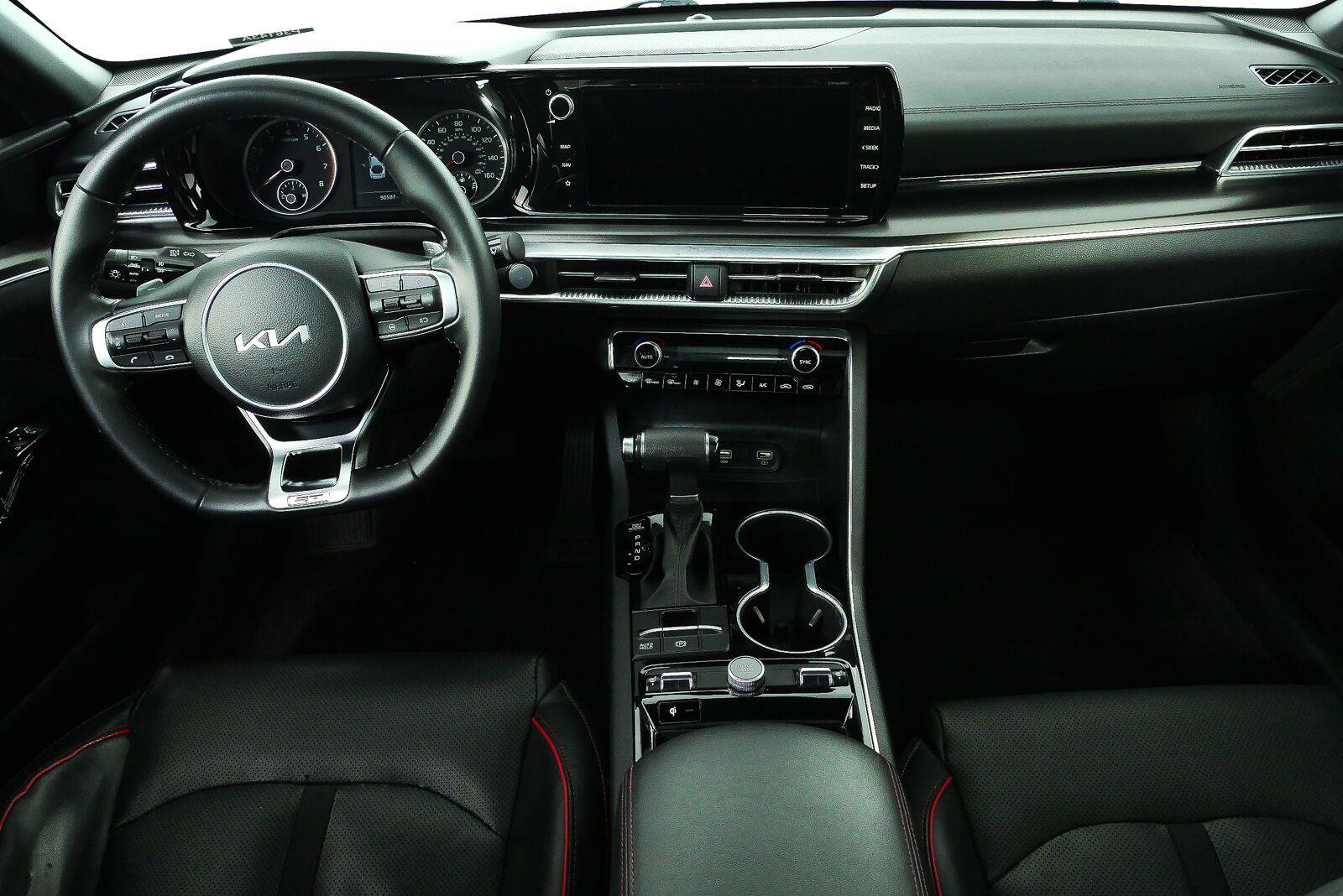 Used 2023 Kia K5 GT FWD image 16