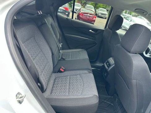 Used 2024 Chevrolet Equinox LT w/ LPO, Floor Liner Package FWD image 29