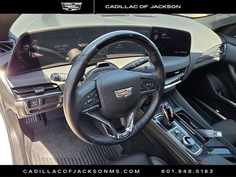 Certified 2025 Cadillac CT5 V w/ Technology Package RWD image 9