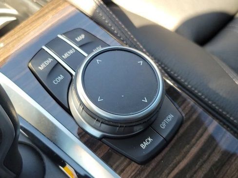 Used 2021 BMW 530i w/ M Sport Package RWD image 27