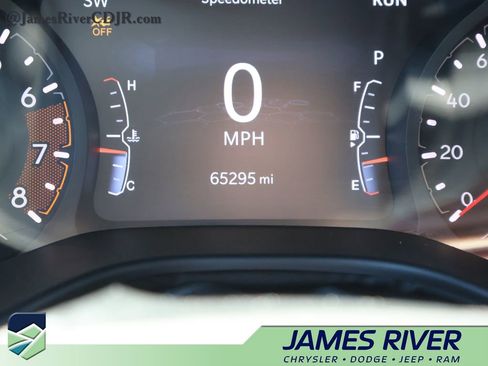 Used 2023 Jeep Compass Limited image 29