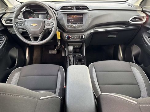 Used 2023 Chevrolet TrailBlazer LS image 23
