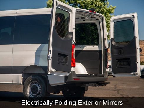 Used 2025 Mercedes-Benz Sprinter 2500 image 11