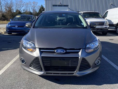 Used 2012 Ford Focus Titanium image 2