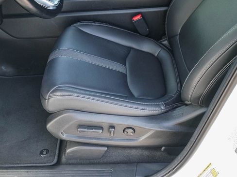 Used 2025 Honda Pilot EX-L image 23