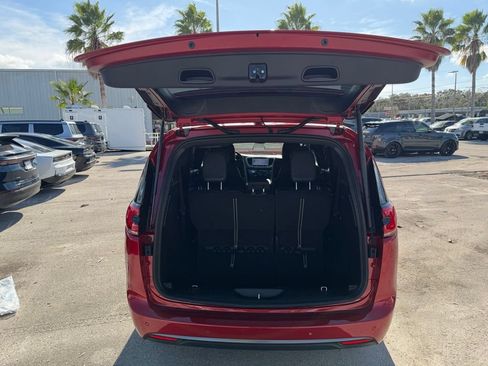 New 2026 Chrysler Pacifica Select FWD image 35