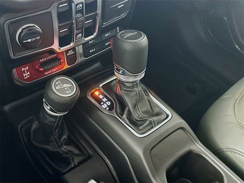 New 2026 Jeep Gladiator Mojave w/ Technology Group image 12