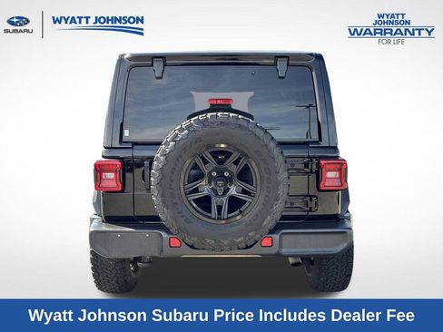Used 2024 Jeep Wrangler Unlimited Sahara AWD/4WD image 5