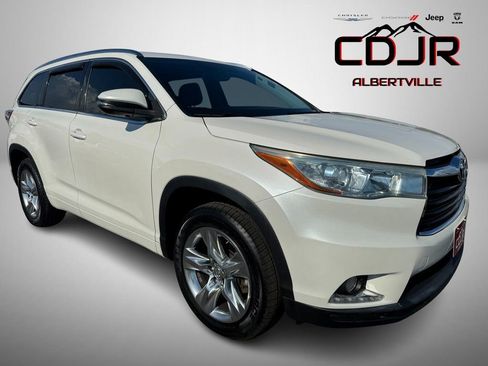 Used 2015 Toyota Highlander Limited image 1