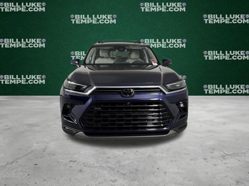 Used 2024 Toyota Grand Highlander AWD image 9