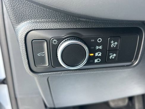 New 2026 Ford Explorer Active RWD image 31
