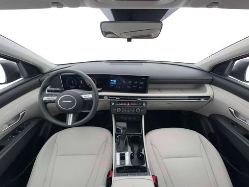 New 2026 Hyundai Tucson SE image 13