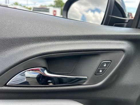 New 2026 Chevrolet Trax LT w/ Sunroof Package FWD image 12