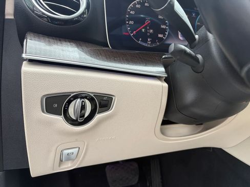 Used 2020 Mercedes-Benz E 350 Sedan image 30