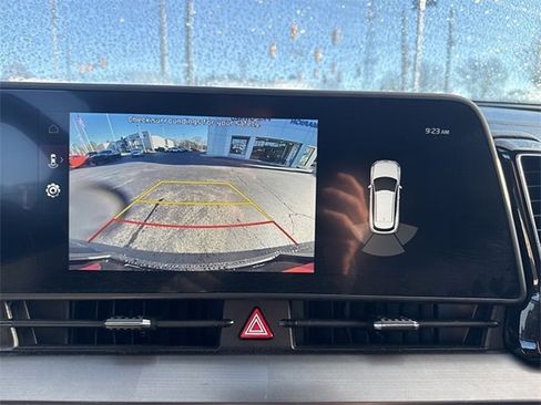 Used 2023 Kia Sportage EX image 14
